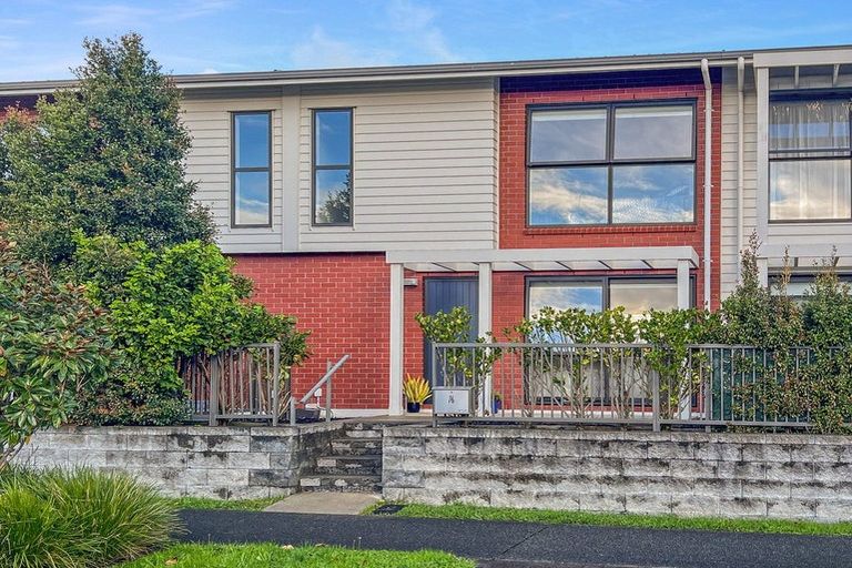 Photo of property in 76 Whenuapai Drive, Whenuapai, Auckland, 0618