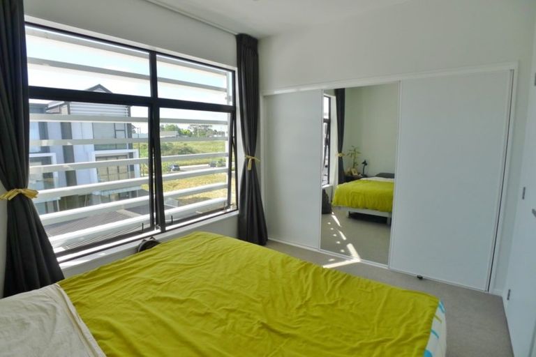 Photo of property in 19 Glenae Lane, Hobsonville, Auckland, 0618