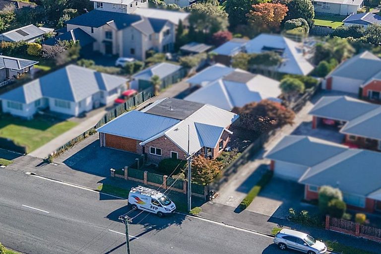 Photo of property in 139a Avonhead Road, Avonhead, Christchurch, 8042