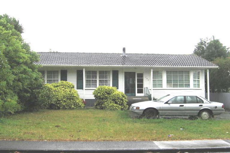 Photo of property in 103 Farquhar Road, Glendene, Auckland, 0602