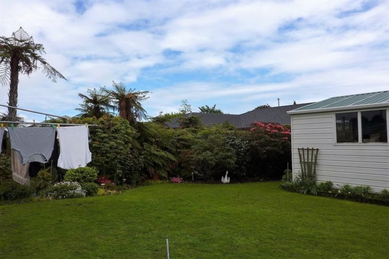 Photo of property in 88 Queen Street, Westport, 7825