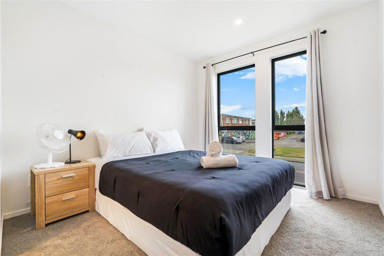 Photo of property in 96d Walmsley Road, Favona, Auckland, 2024