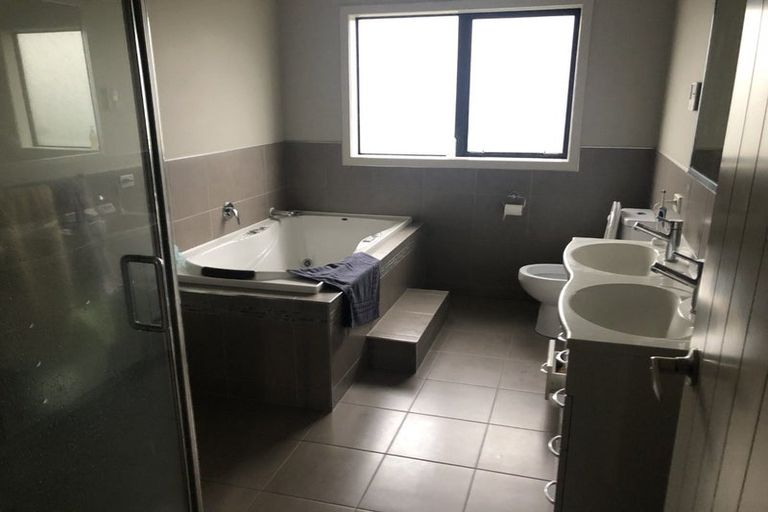 Photo of property in 7 Whitney Place, Rototuna North, Hamilton, 3210