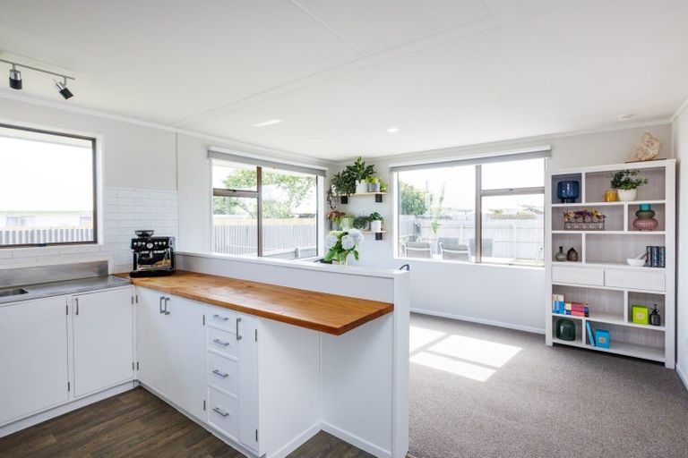 Photo of property in 25 Chelmarsh Place, Highbury, Palmerston North, 4412