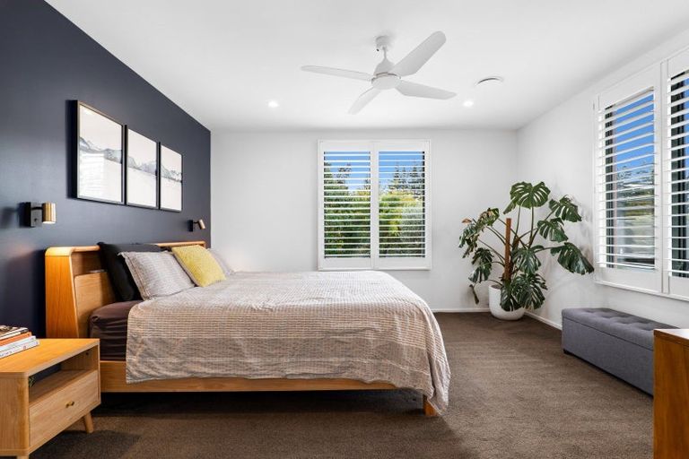 Photo of property in 16 Ridgewood Place, Shirley, Christchurch, 8061