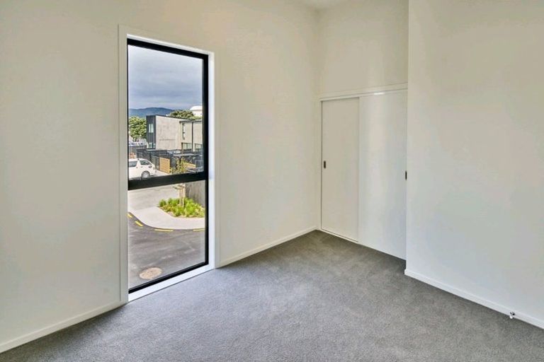 Photo of property in 15 Te Ara O Paetutu, Petone, Lower Hutt, 5012