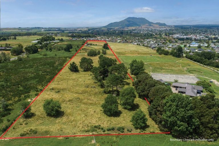 Photo of property in 24 Acacia Bay Road, Nukuhau, Taupo, 3330