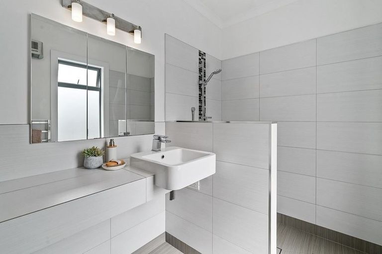 Photo of property in 23 The Dunes, Cromwell, 9310