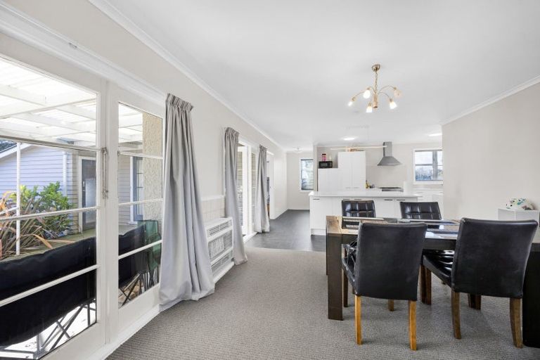Photo of property in 27a Brecon Road, Stratford, 4332