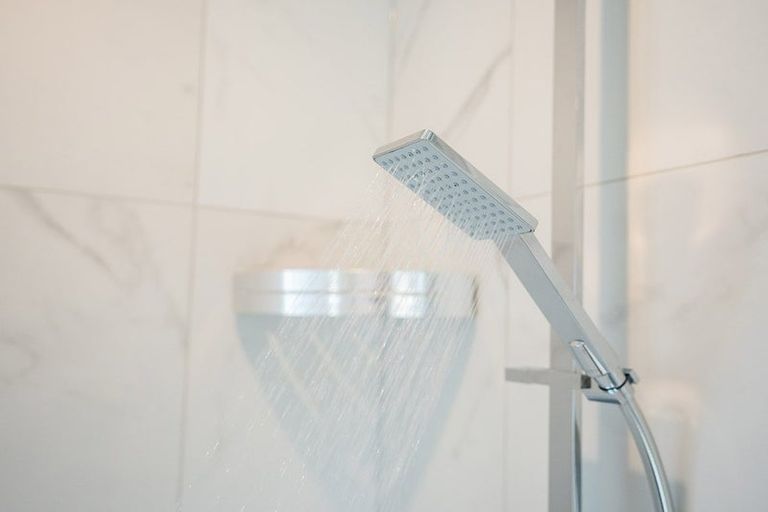 Photo of property in 2/182 Cambridge Terrace, Fairfield, Lower Hutt, 5011