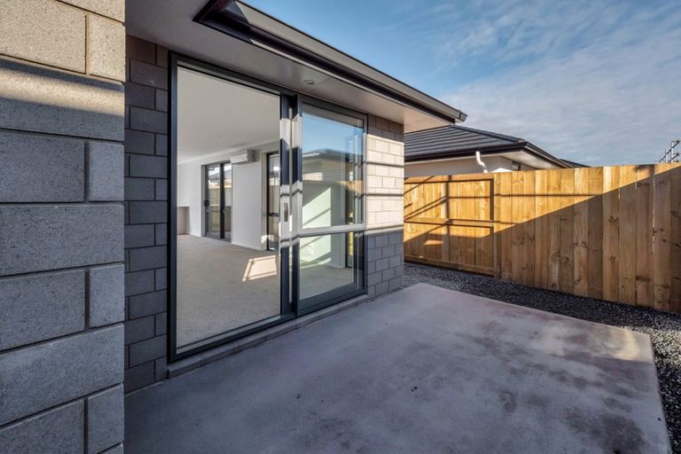 Photo of property in 38 Hills View Drive, Papamoa, 3118