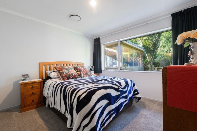 Photo of property in 19 Roger Guy Place, Welcome Bay, Tauranga, 3175