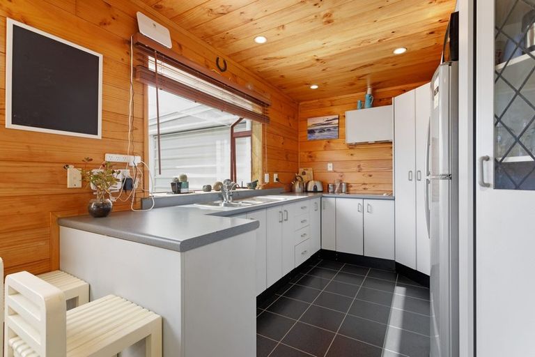 Photo of property in 19b James Street, Mangere East, Auckland, 2024