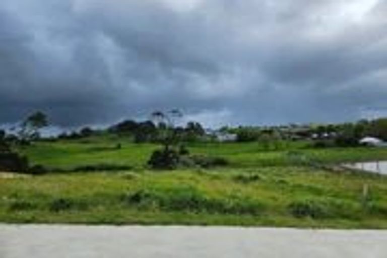 Photo of property in 24 Mahi Road, Helensville, 0800