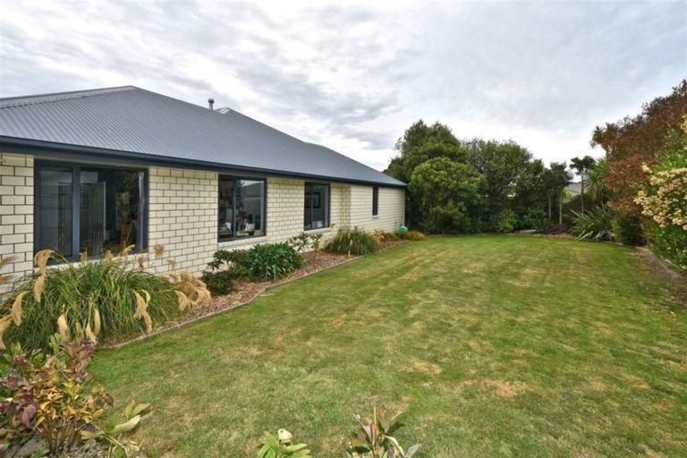 Photo of property in 14 Delta Way, Woolston, Christchurch, 8023