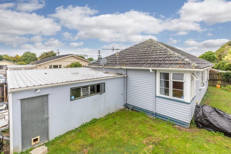 Photo of property in 111a Clevedon Road, Papakura, 2110
