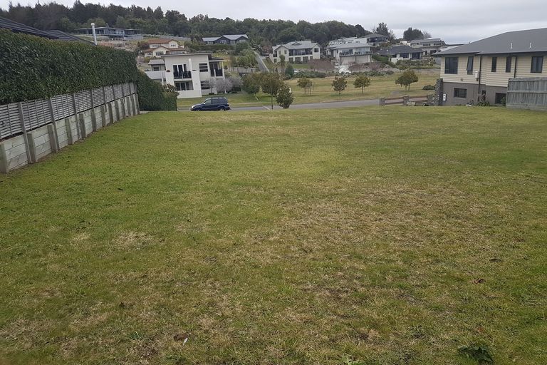 Photo of property in 5 Coprosma Crescent, Waipahihi, Taupo, 3330