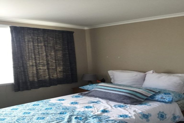 Photo of property in 72b Swaffield Road, Papatoetoe, Auckland, 2025