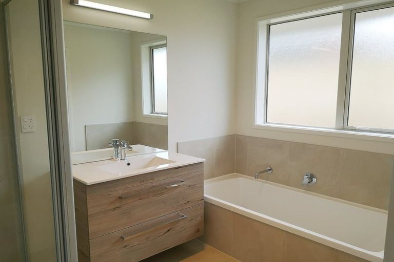 Photo of property in 2 Moyle Street, Pokeno, 2402