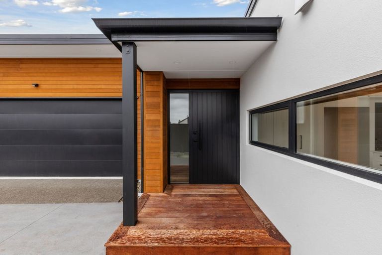 Photo of property in 10 Burkett Street, Marshland, Christchurch, 8051