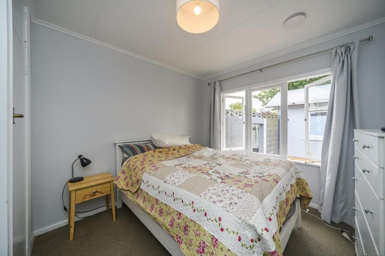 Photo of property in 406 Ruahine Street, Terrace End, Palmerston North, 4410