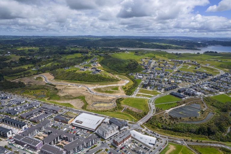 Photo of property in 26 Windlass Street, Long Bay, Auckland, 0630