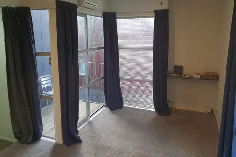 Photo of property in 1/3 Grove Road, Addington, Christchurch, 8024