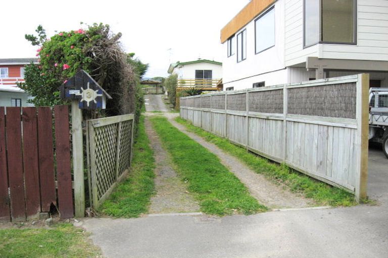 Photo of property in 3b Ruru Road, Otaihanga, Paraparaumu, 5036