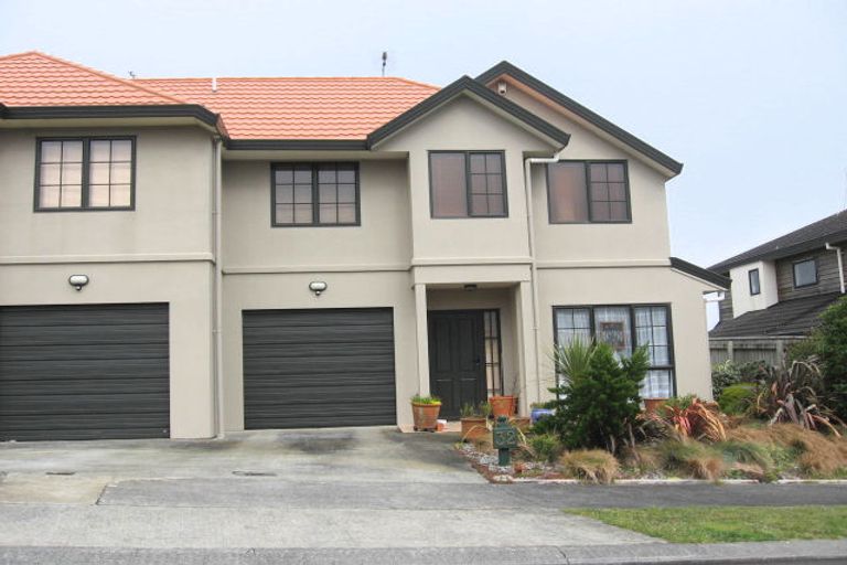Photo of property in 32 Landsdowne Terrace, Karori, Wellington, 6012