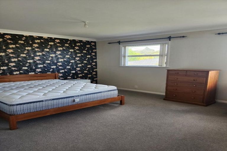 Photo of property in 4 Kotare Street, Waikanae, 5036