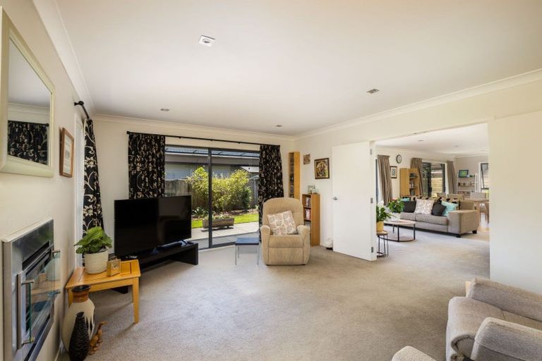 Photo of property in 13 Ainslee Street, Highlands Park, New Plymouth, 4312