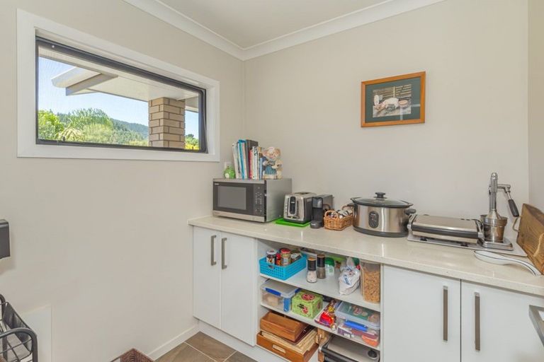 Photo of property in 19 Denton Road, Levin, 5571