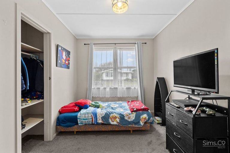 Photo of property in 4 Glenn Street, Castlecliff, Whanganui, 4501