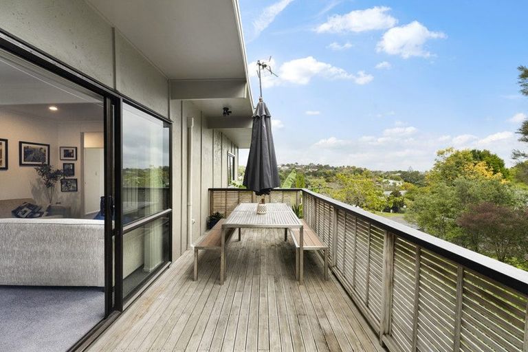 Photo of property in 46 Brian Crescent, Stanmore Bay, Whangaparaoa, 0932