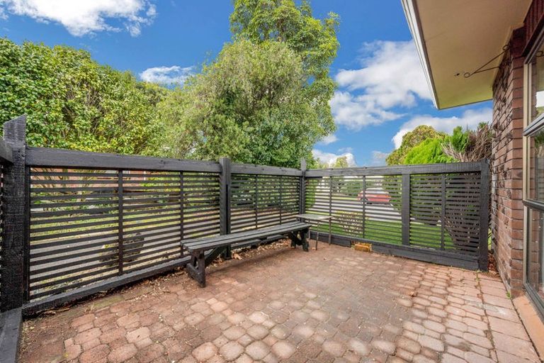 Photo of property in 21a Sunnypark Avenue, Rosehill, Papakura, 2113