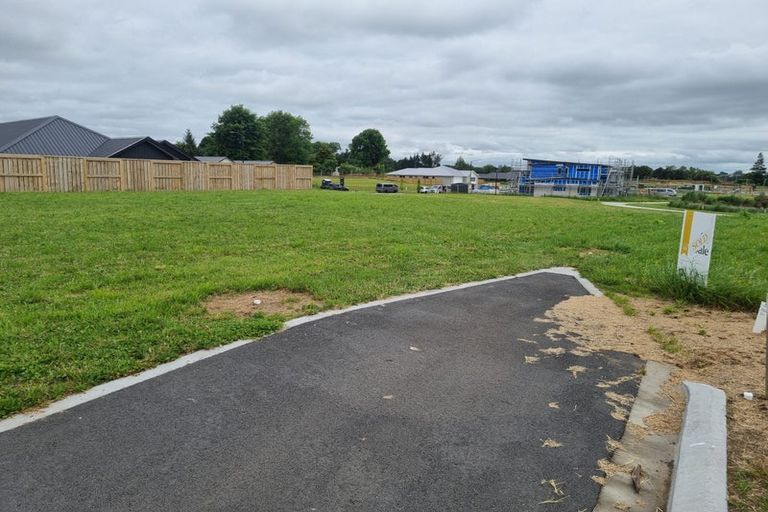 Photo of property in 19a Silverwood Lane, Leamington, Cambridge, 3495