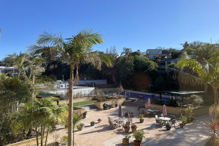 Photo of property in 2c/7-11 Bute Road, Browns Bay, Auckland, 0630