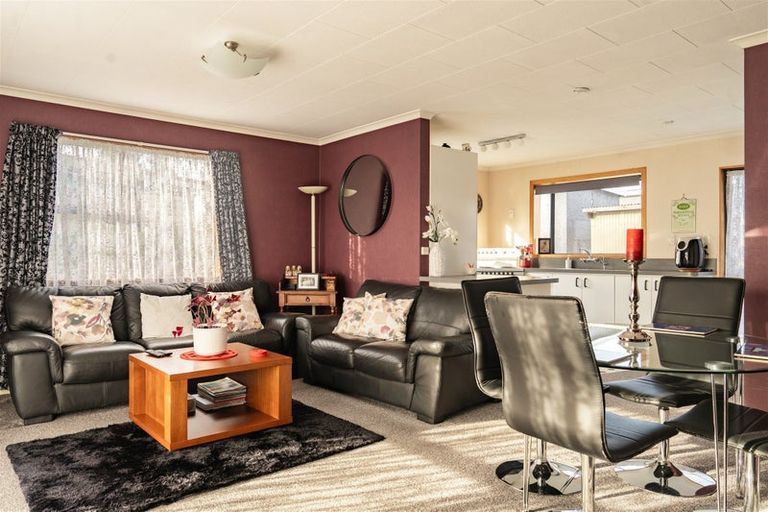 Photo of property in 49 Elderlee Street, Milton, 9220