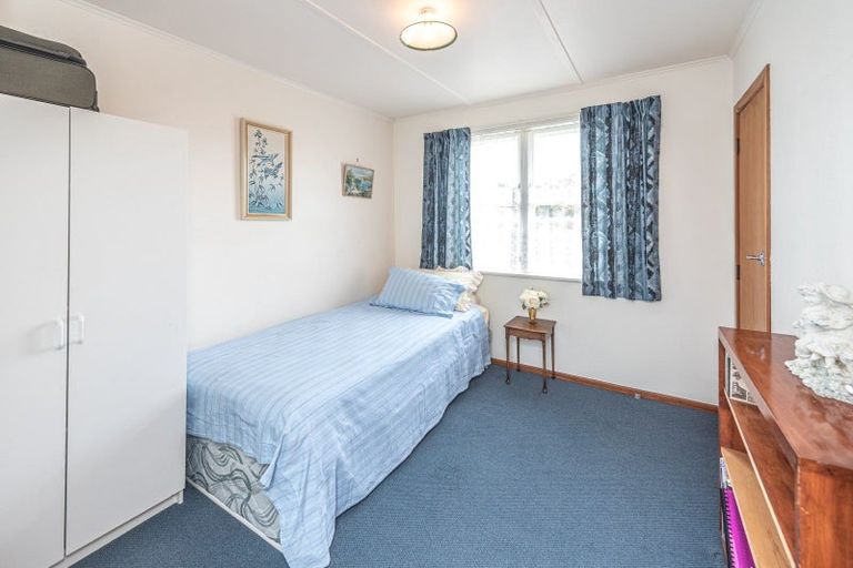 Photo of property in 2 Borlase Place, Aramoho, Whanganui, 4500