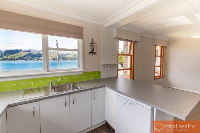 Photo of property in 263 Ravensbourne Road, Ravensbourne, Dunedin, 9022