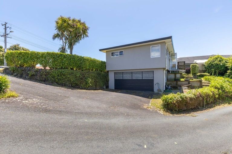 Photo of property in 369 Mangorei Road, Merrilands, New Plymouth, 4312