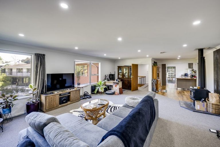 Photo of property in 14 Priestley Road, Bluff Hill, Napier, 4110