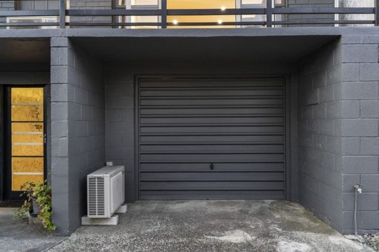 Photo of property in 1/420 Beach Road, Mairangi Bay, Auckland, 0630