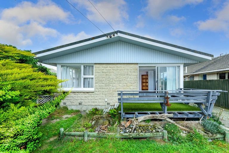 Photo of property in 533 Marine Parade, South New Brighton, Christchurch, 8062