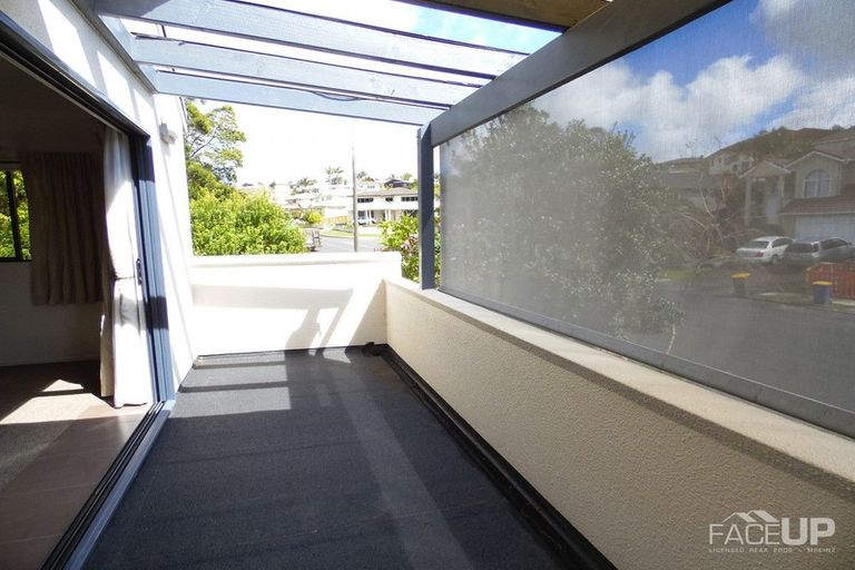 Photo of property in 56a Lagoon Way, West Harbour, Auckland, 0618