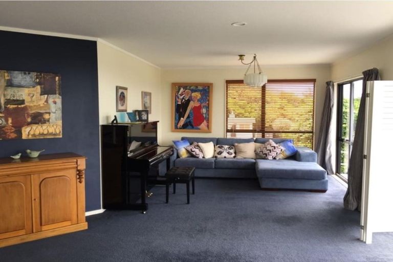 Photo of property in 1 Kotare Street, Waikanae, 5036