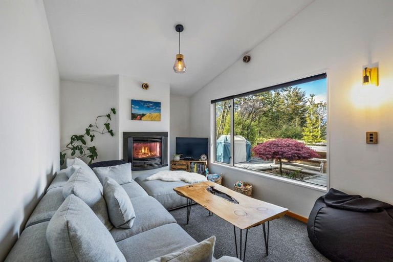 Photo of property in 17 Tall Tree Lane, Mount Creighton, Queenstown, 9371