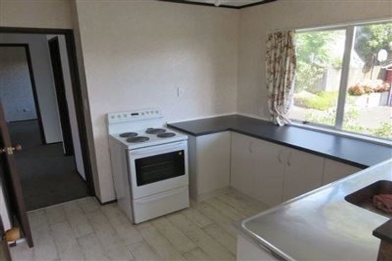 Photo of property in 2/139a Mokoia Road, Birkenhead, Auckland, 0626