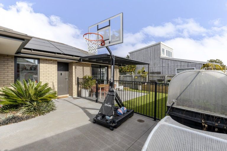 Photo of property in 261a Frankley Road, Ferndale, New Plymouth, 4310