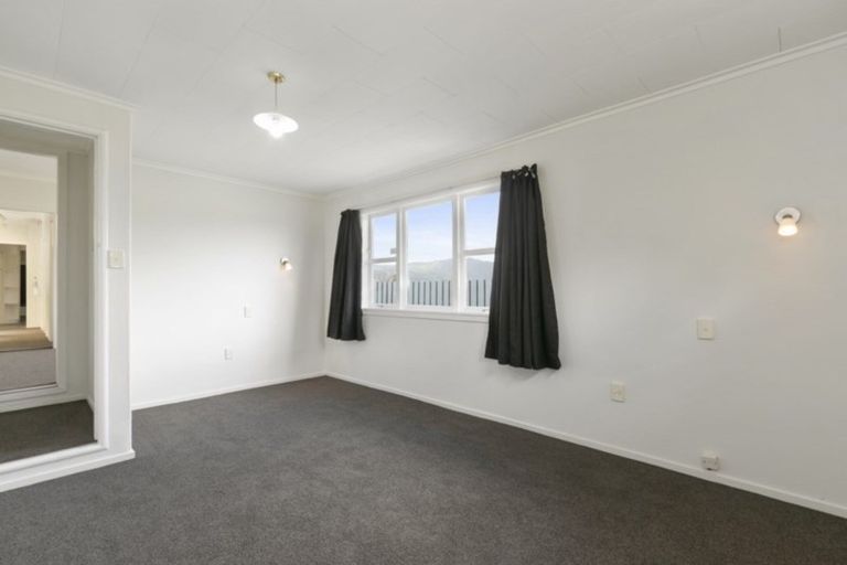 Photo of property in 286 Grounsell Crescent, Belmont, Lower Hutt, 5010